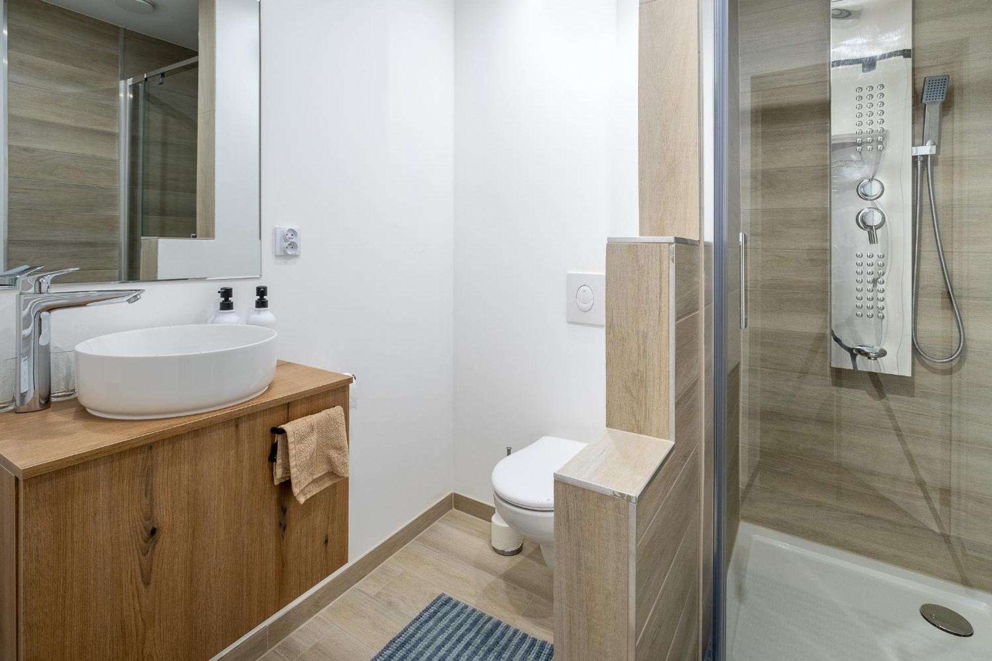 Nomad Apartments - Vue Collegiale Dinant Ruang foto