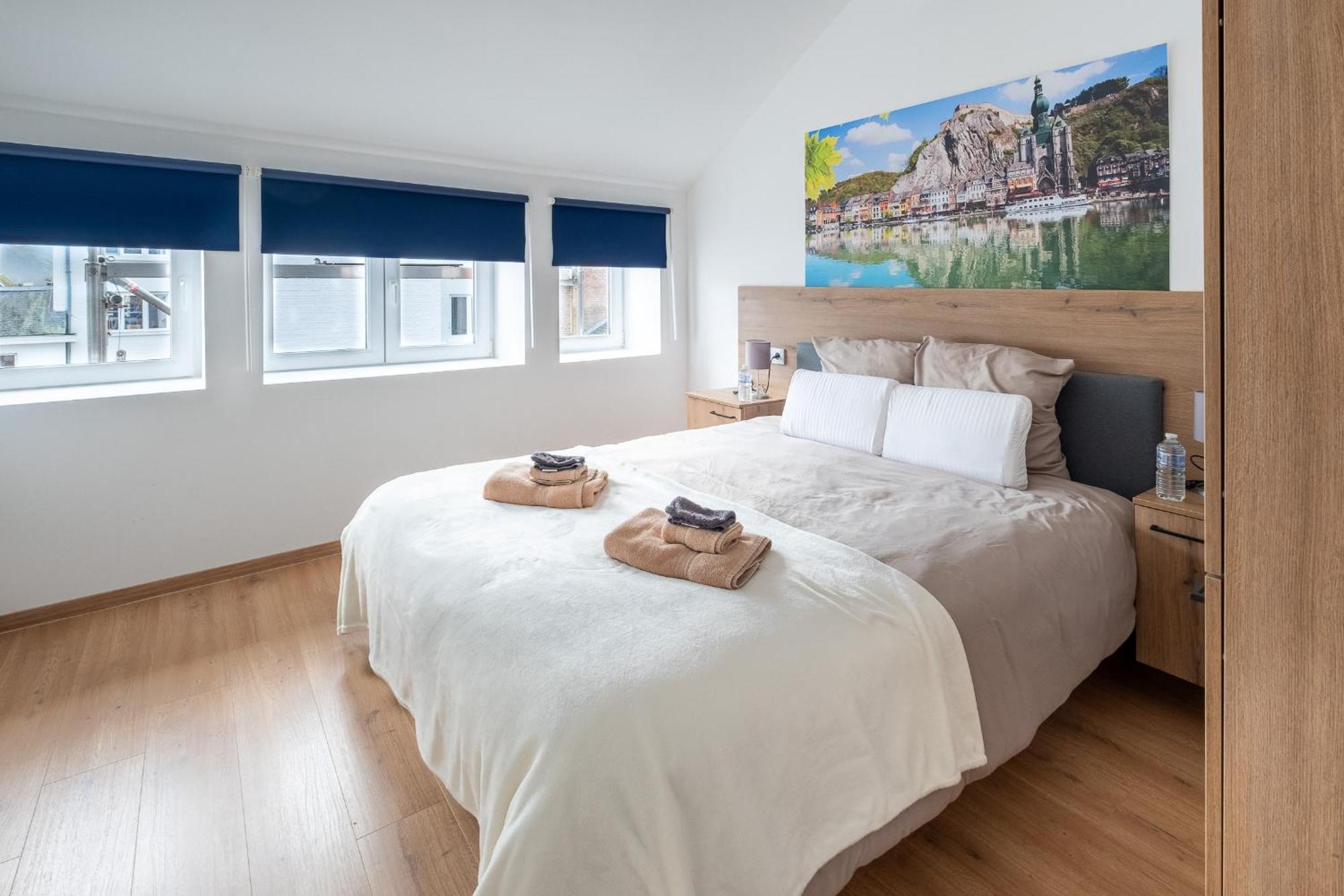 Nomad Apartments - Vue Collegiale Dinant Bagian luar foto